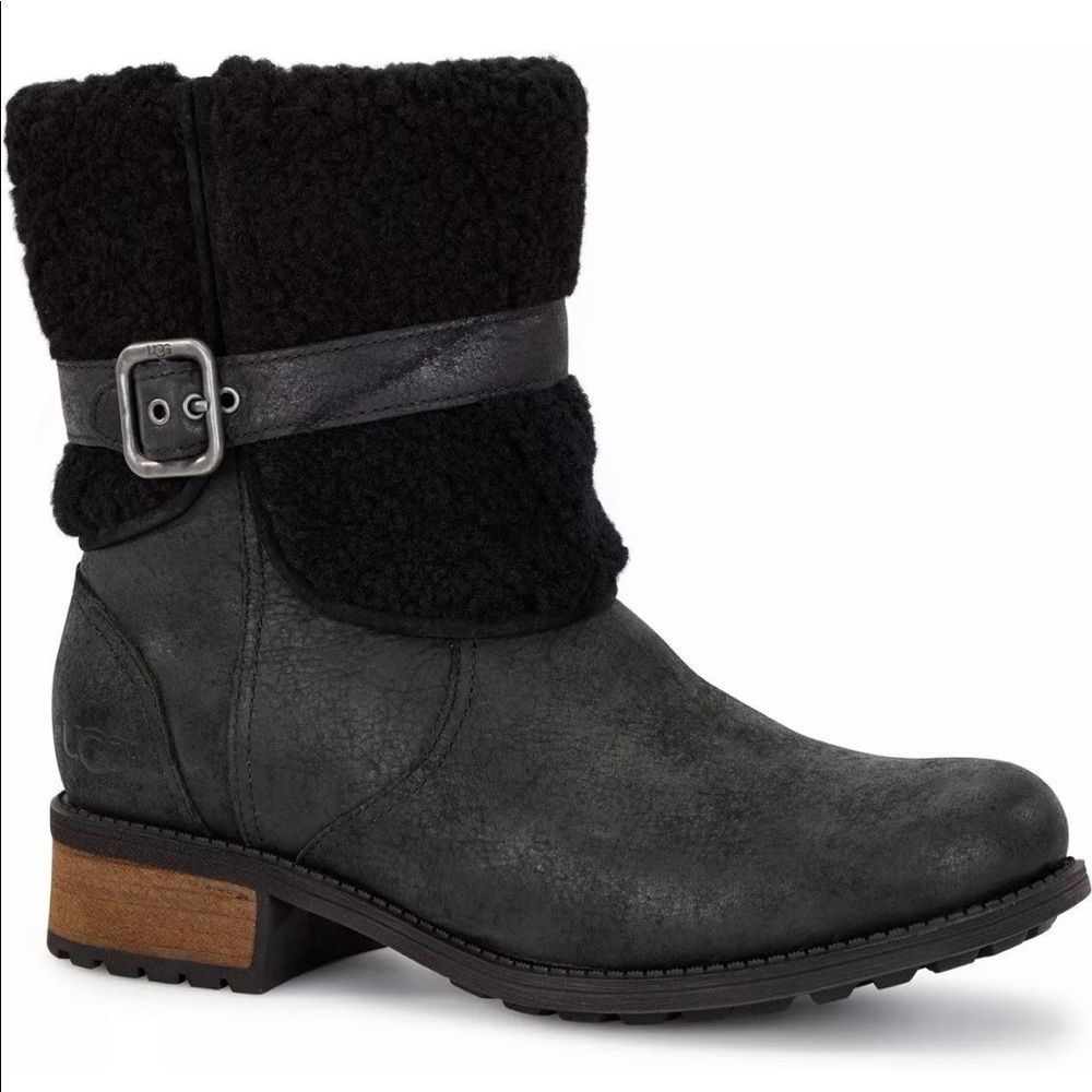 Ugh Blayre II Black Leather Boot Short Size 6 New